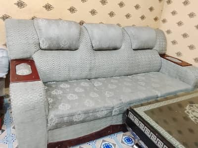 sofa  3 siter 2 siter and 1 siter ant table  left right drawer