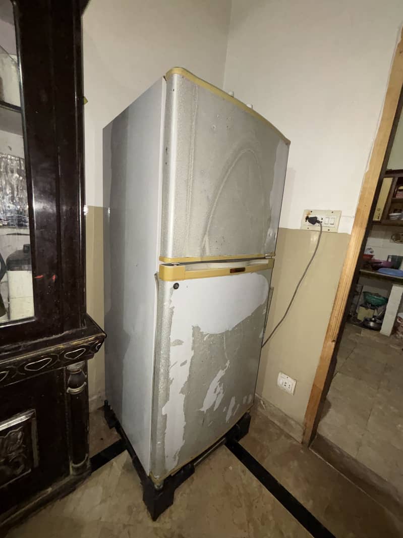 Fridge good condition 2