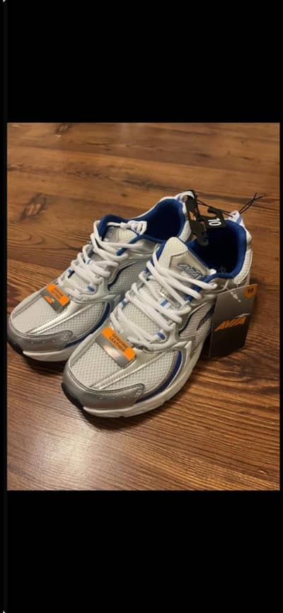 shoes avia