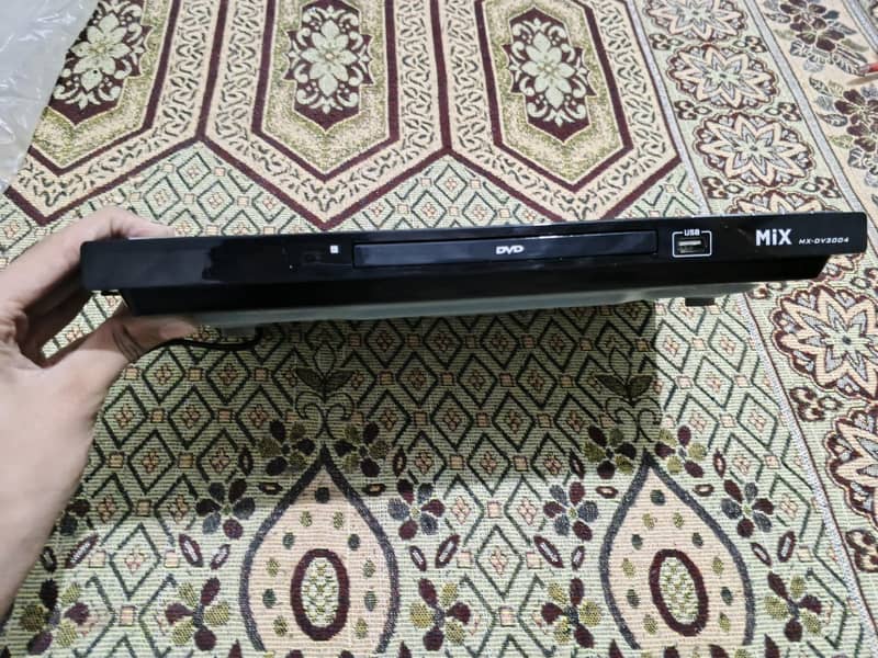 DVD/CD PLAYER 4
