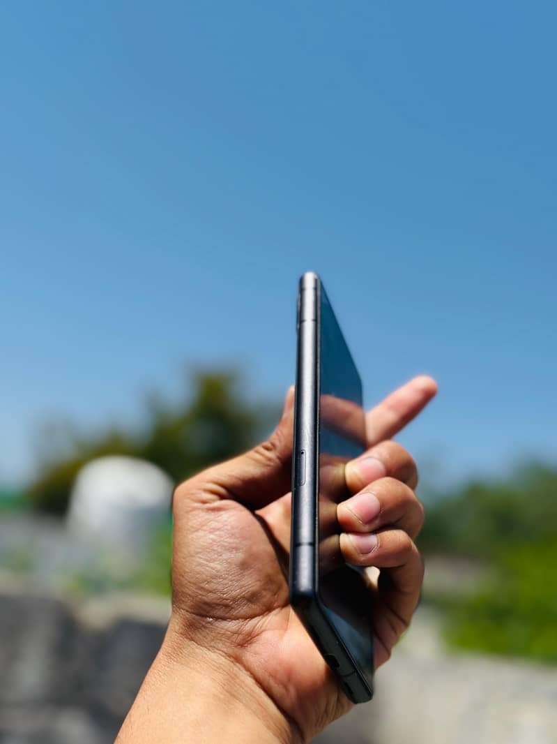 Google Pixel 7A 4