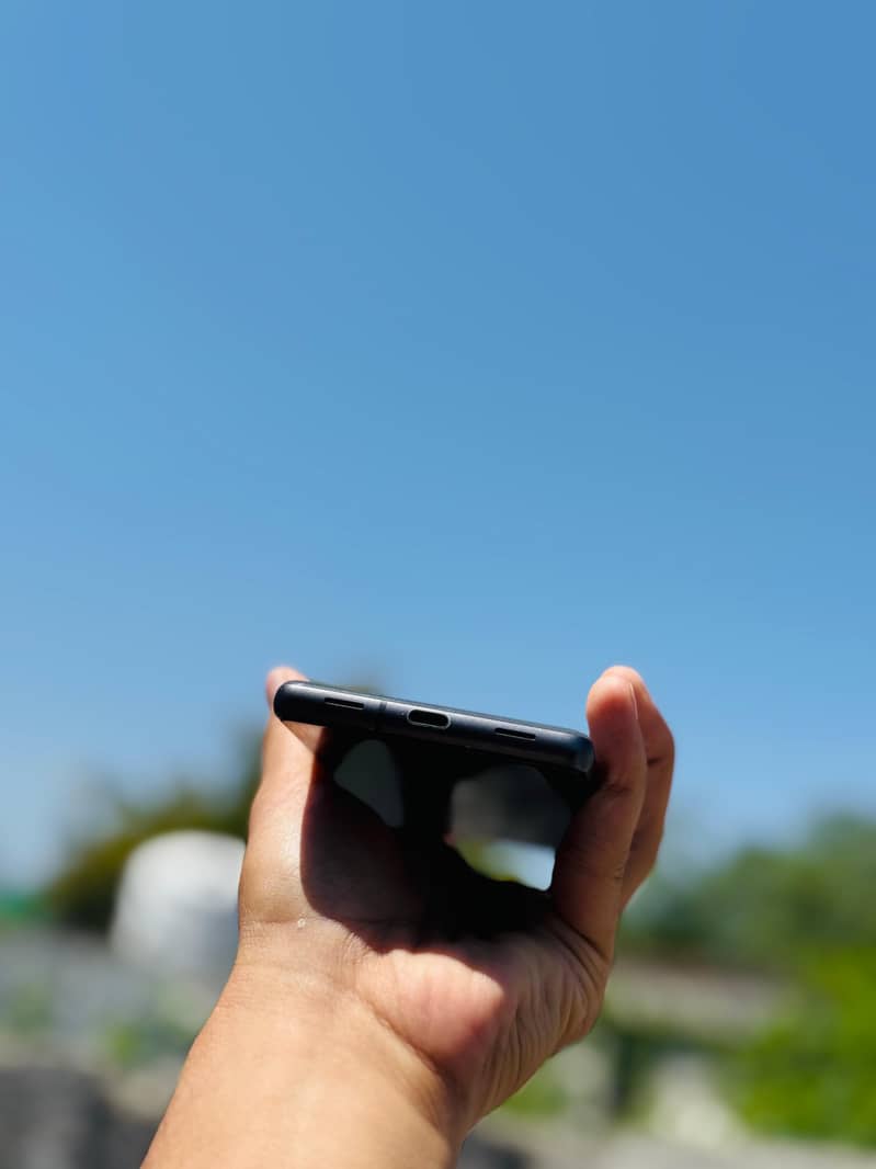 Google Pixel 7A 5