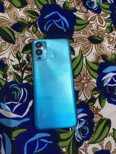 Infinix Hot 12 play 4+64 Gb without box minor shade at top
