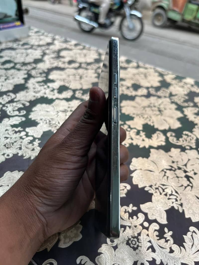 Tecno camon 30 4