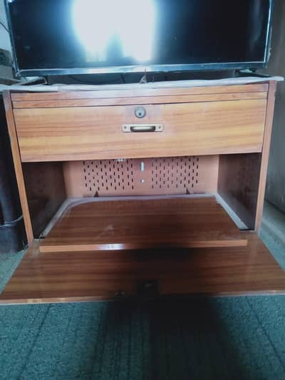 TV trolley