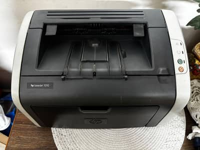 HP LASERJET 1010 PRINTER FOR SALE FULL FINAL PRICE 10K