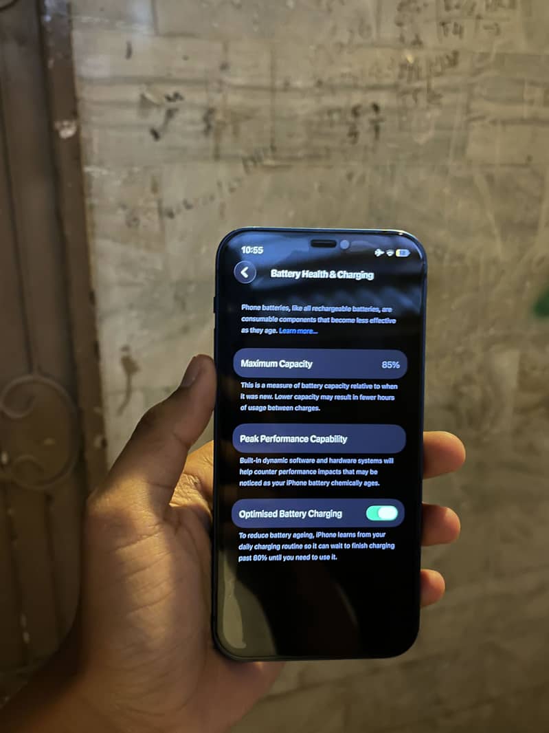 IPhone 12 4