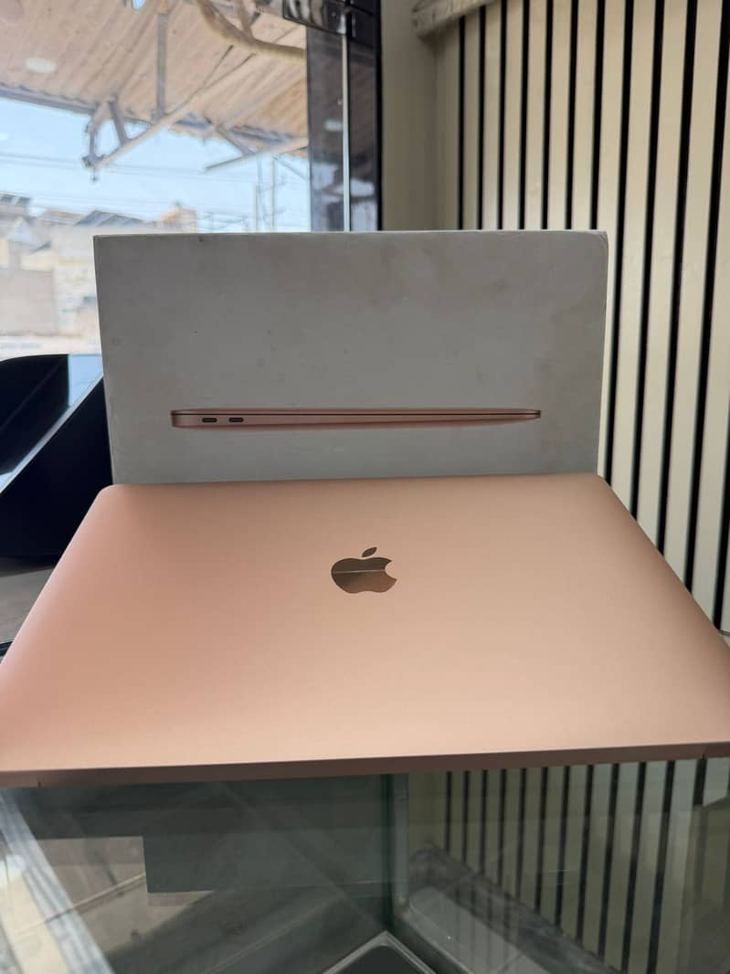 Mac book 1
