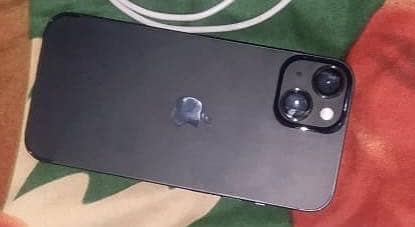 iPhone 13 10/10 good condition