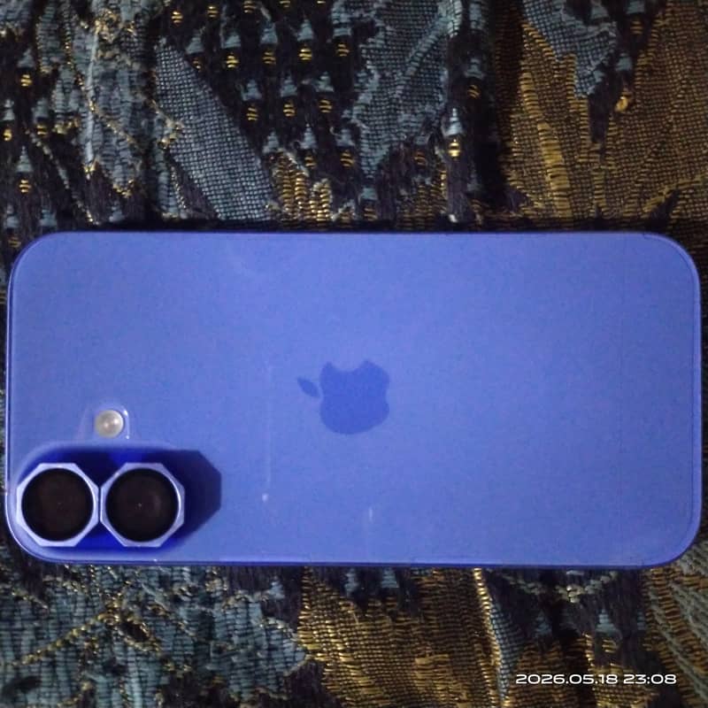 Apple iPhone 16 1