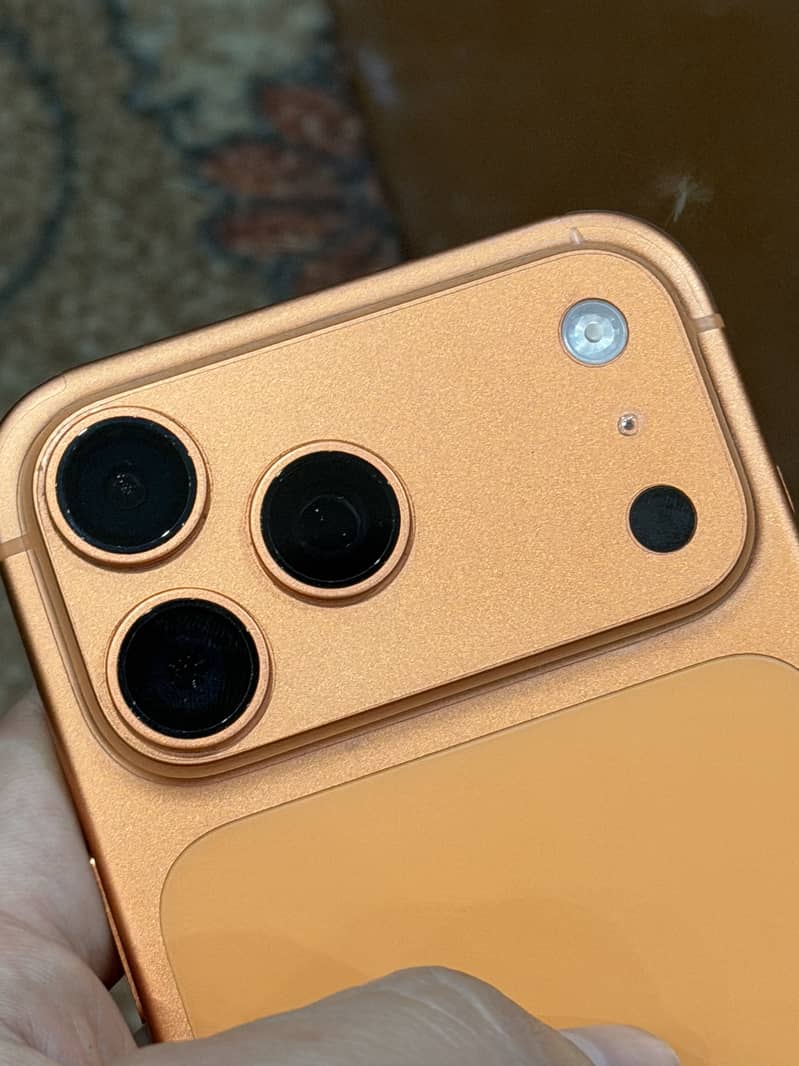 Iphone 17 pro max 6