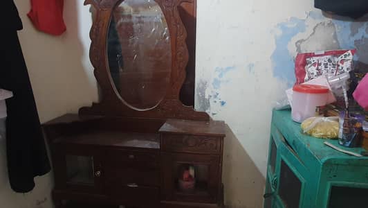 dressing table