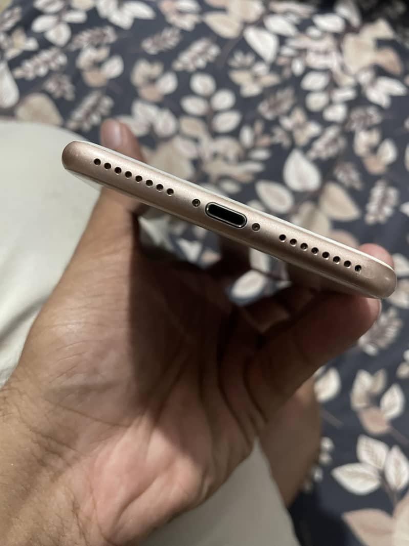 iPhone 8 Plus pta 1