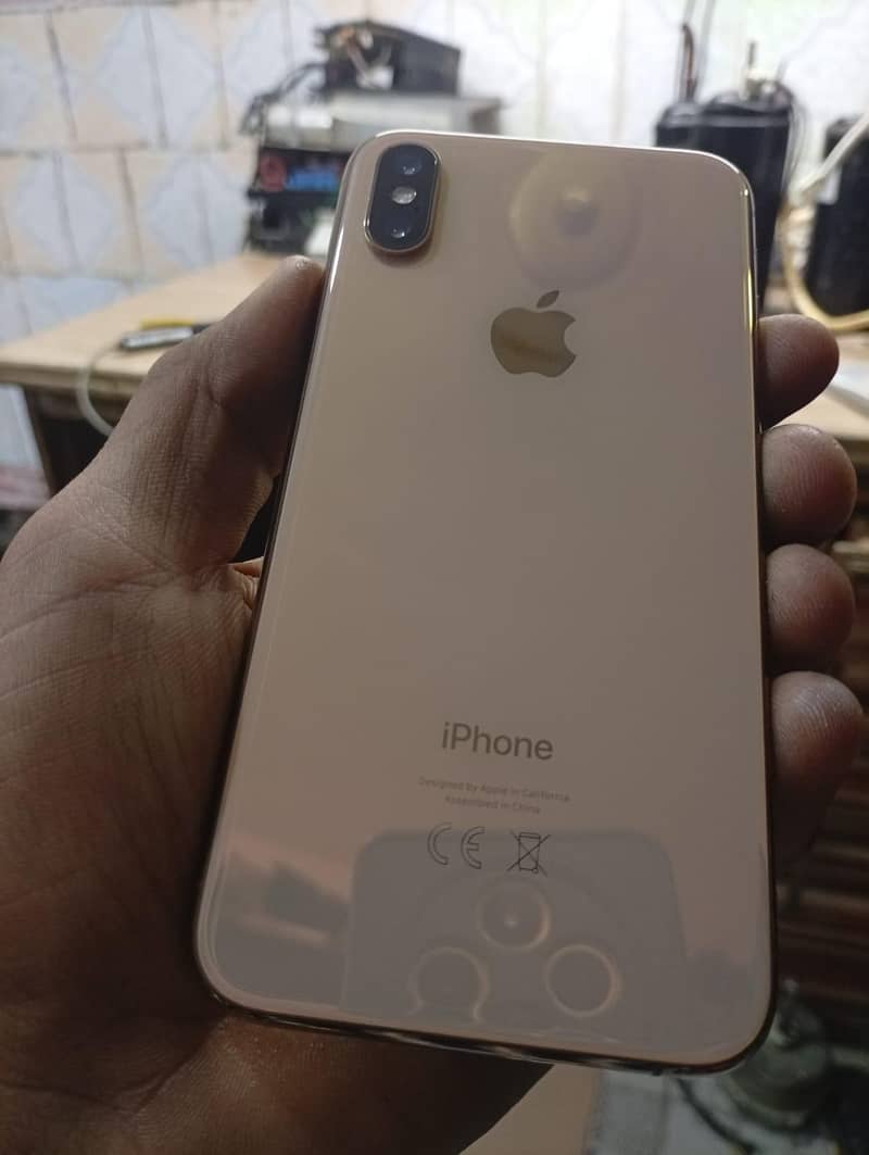 iphone xs 1