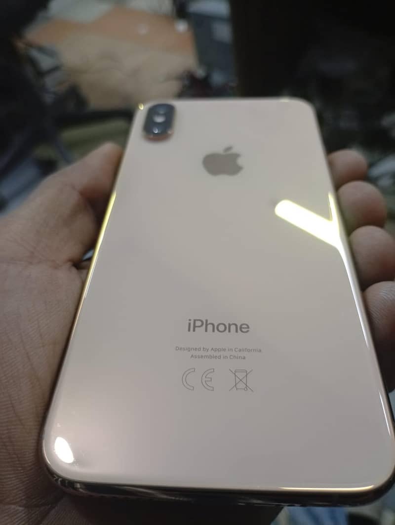 iphone xs 2