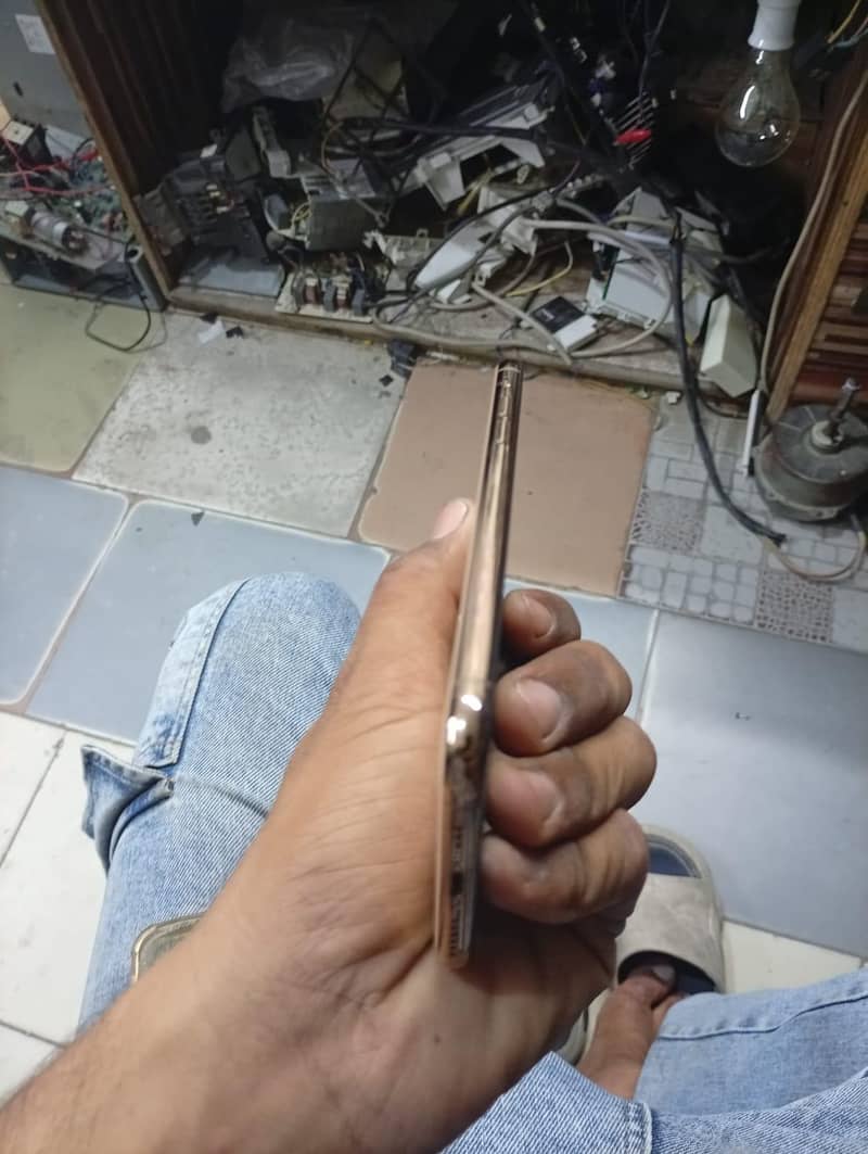 iphone xs 5