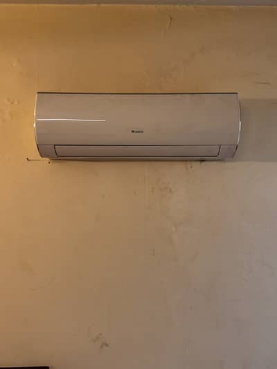 Gree Air Conditioner 1 Ton