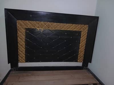 Single Bed With Mattress