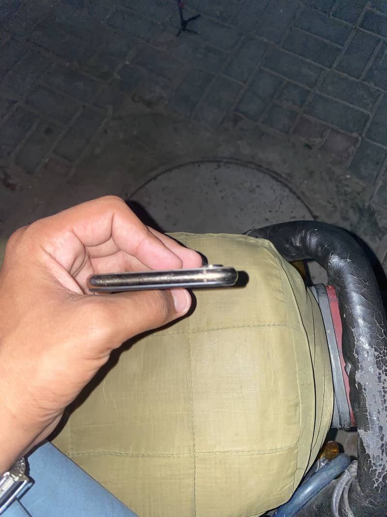 iPhone xs 2