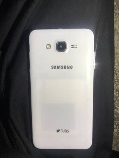 Samsung J7 All ok lush condition