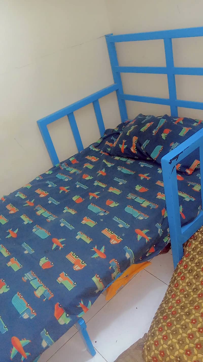 Single and double bed 4