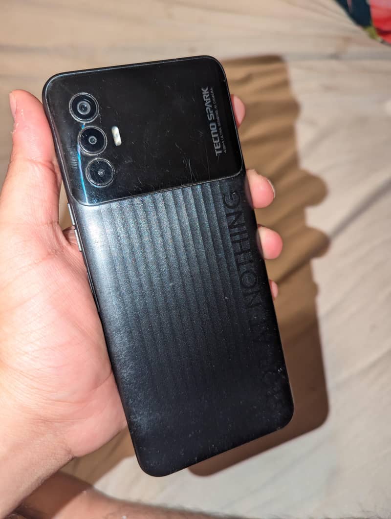 Tecno Spark 8 pro 0