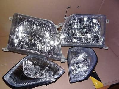 2001 Model prado Headlights avaliable