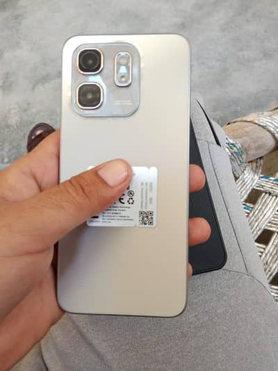 hot 50i 6+6/128. exchange possible 1.5 month warranty available