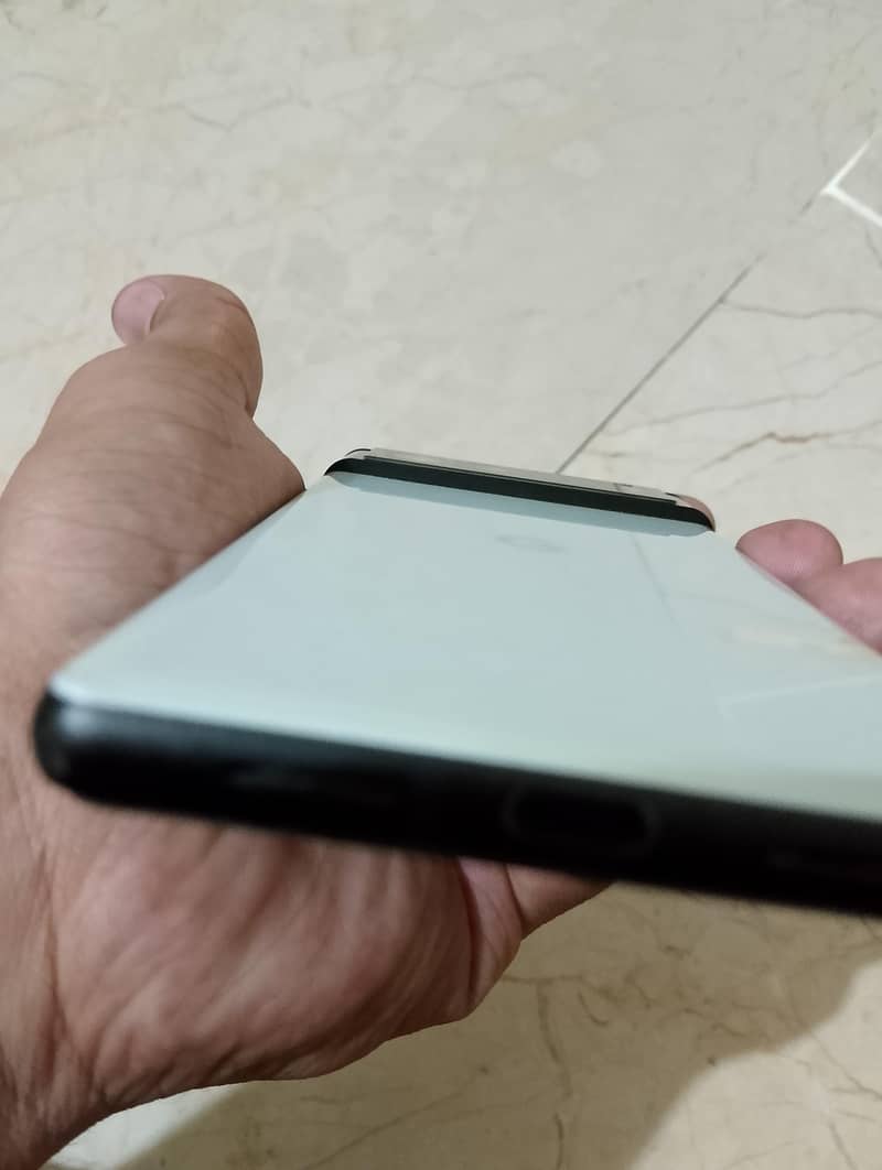 Google Pixel 6 5