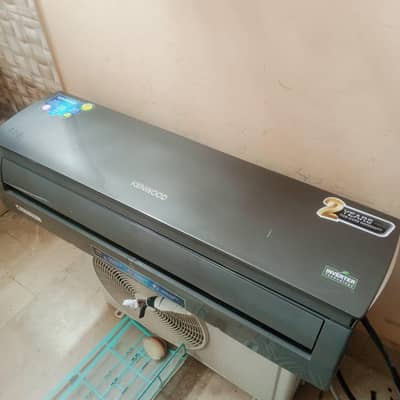 Kenwood 1.5 DC inverter Ac  urjant sell 100% working