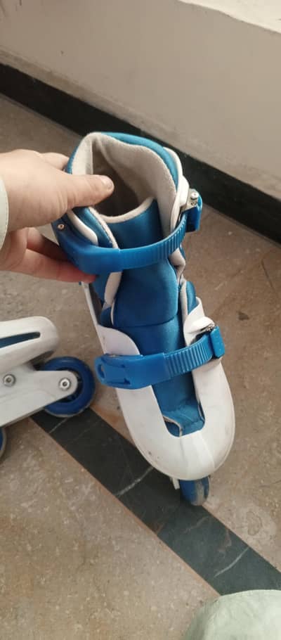 scating shoes