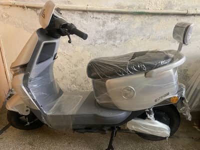 Electric scooty evee on 1 month use