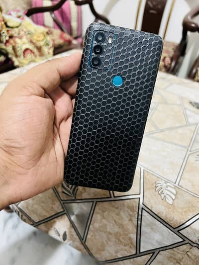 Dcode Bold 4gb 64gb Condition 10/8 back pay 3d paper laga hai
