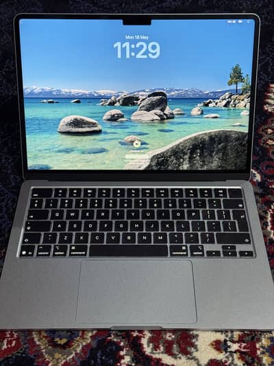 MacBook Air M4 chip 13”16/256 51cycles skyblue