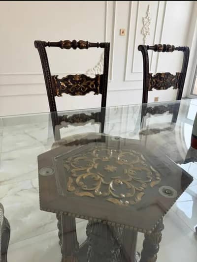 for sale table and 6 chairs