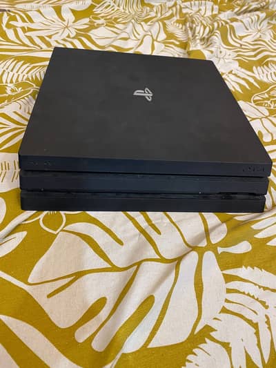 Playstation ps4 pro 1 tb brand nu condition