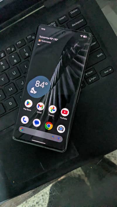 Google pixel 7 pro with Google charger