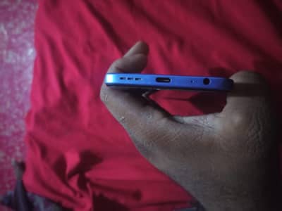 Tecno Spark 40 6 month use With box charger