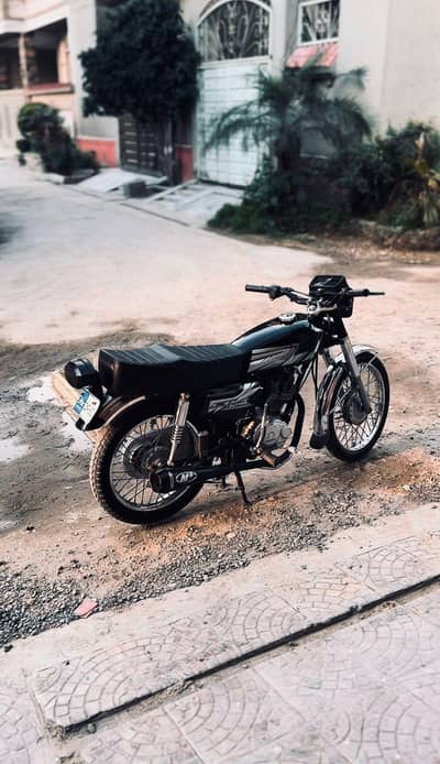 Honda CG 125 (Modified)