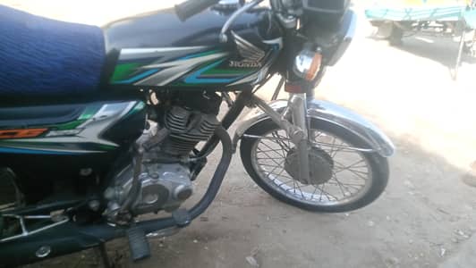 Honda cg125 nut to nut genuine motorcycle 03047067943 whtsapp and call