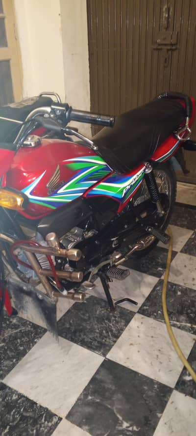 Honda Pridor home used bike urgent sale