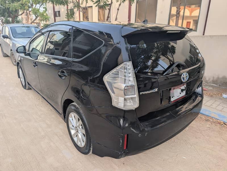 Prius alpha 2012 2