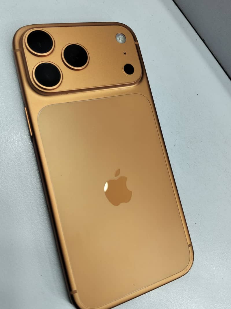 Iphone 17 Pro max 1