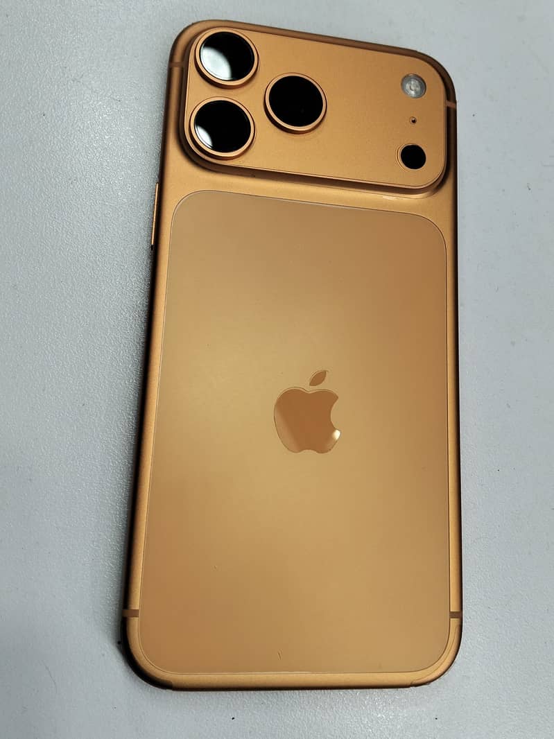 Iphone 17 Pro max 4