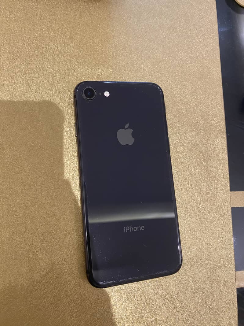 iPhone 8 0