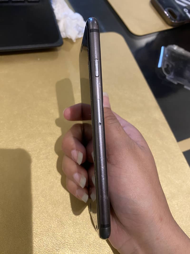 iPhone 8 2