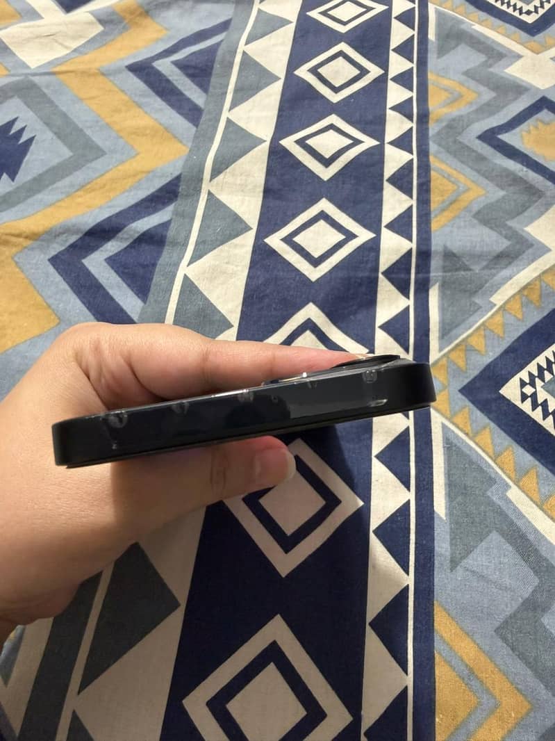 Iphone 13 3
