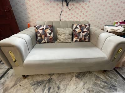 2 seater sofa for sale in excellent condition