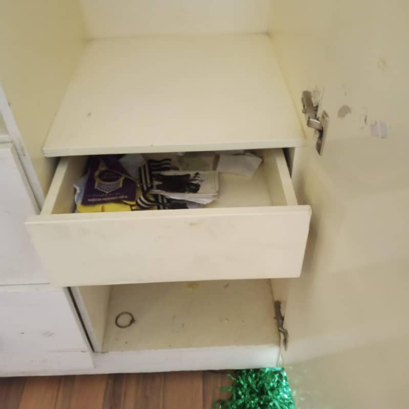 console 8