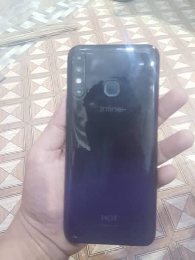 Infinix Hot 8